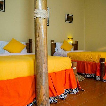 Lake Mulehe Gorilla Lodge Kisoro Exterior foto
