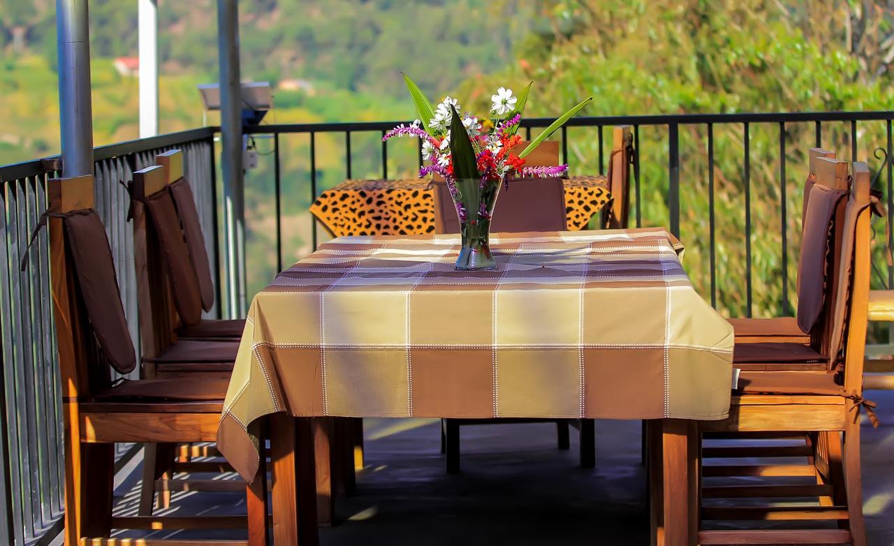 Lake Mulehe Gorilla Lodge Kisoro Exterior foto